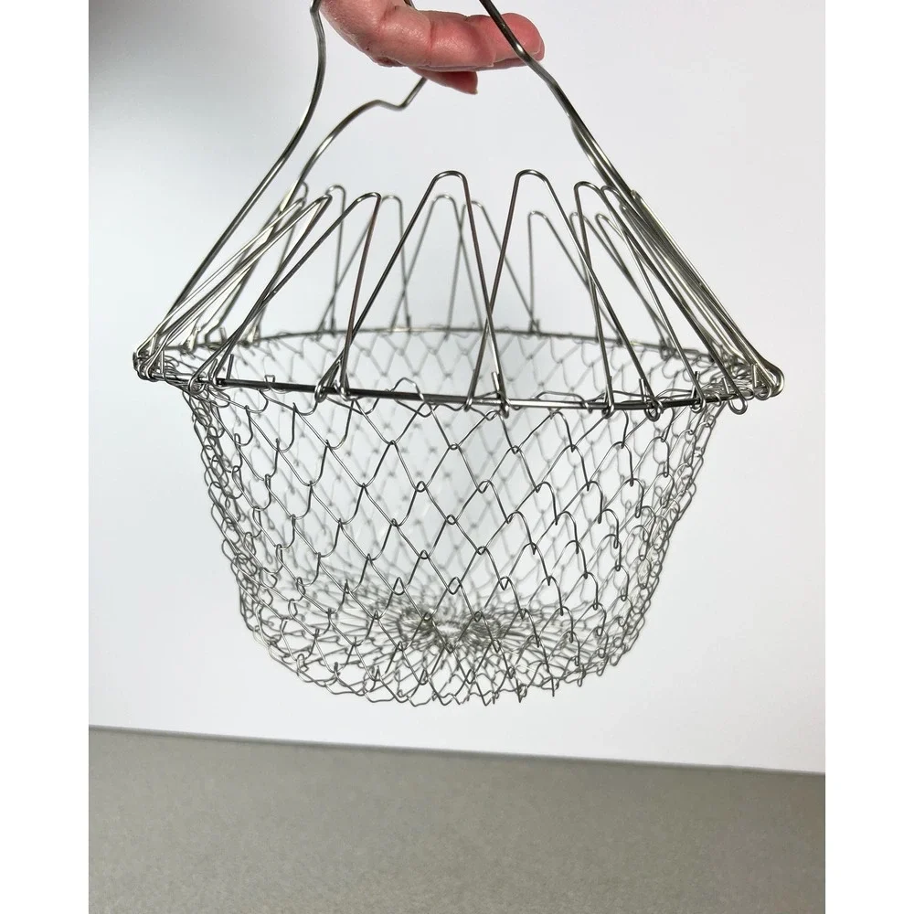 Wire Mesh Egg Basket Collapsible Folds Flat Farmhouse Kitchen Chickens